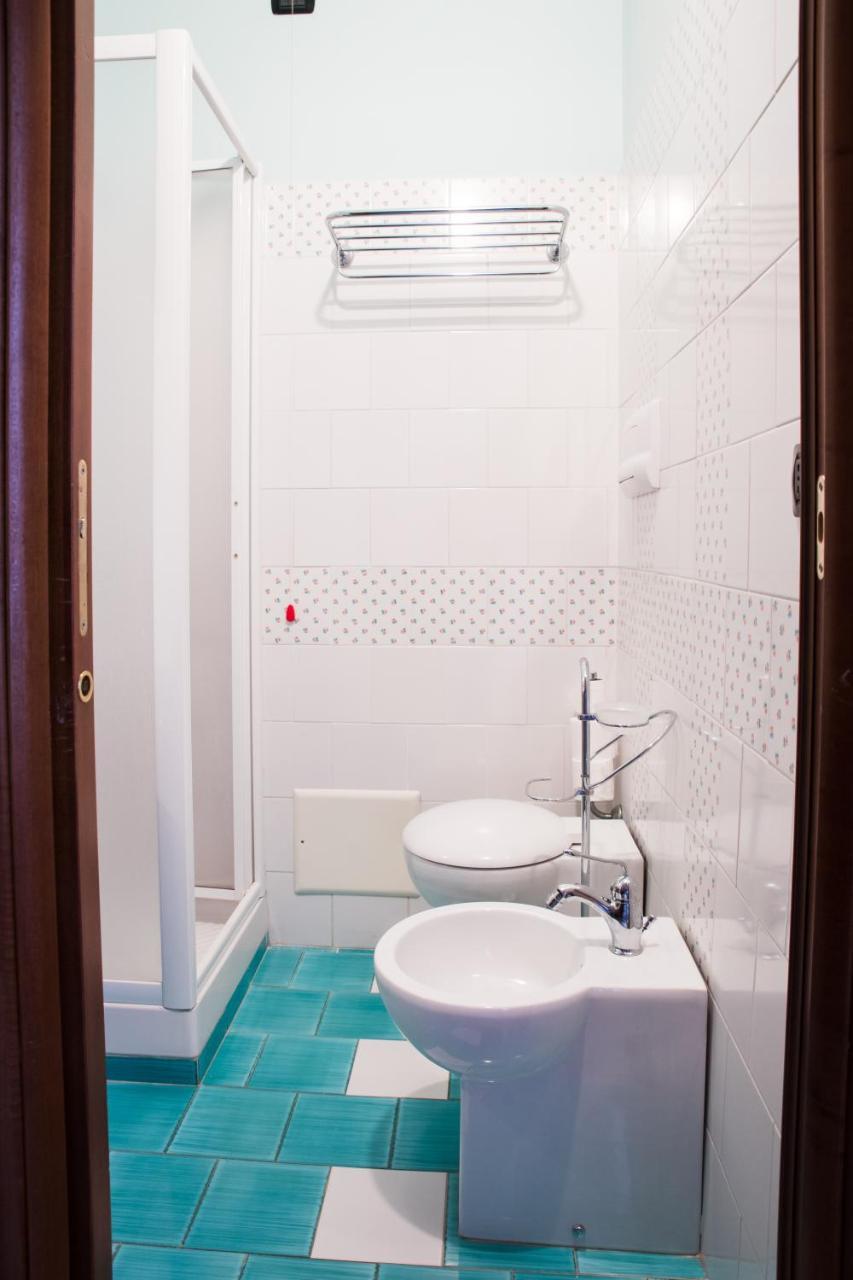 Vittoria Guest House Battipaglia Exterior foto